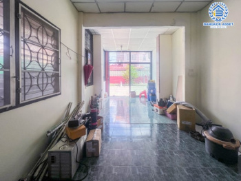 *****ทาวน์เฮ้าส์มือสองย่านนนทบุรี ม.ลภาวัน8 ราชพฤกษ์-ชัยพฤกษ์ เนื้อที่กว้างขวางถึง 24 ตร.ว. ฟังก์ชัน 3 ห้องนอน 2 ห้องน้ำ 1 ที่จอดรถ บนทำเลศักยภาพ เชื่อมต่อถ.บางกรวย-กรุงเทพ เพียง 20 นาทีก็ถึงรถไฟฟ้าสายสีม่วง "สถานีบางพลู" ใกล้ทางด่วน "บางโคล่-แจ้งวัฒนะ"